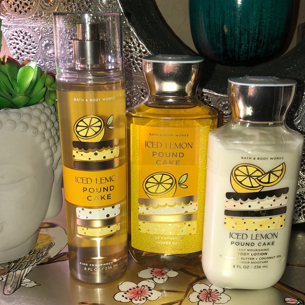 Bath and bodyworks iced lemon pound cake gift set